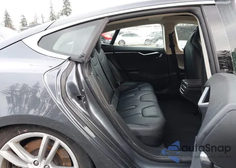 2015 Tesla Model S 70D/85D/P85D z USA, uszkodzony, nr VIN 5YJSA1H29FFP70676